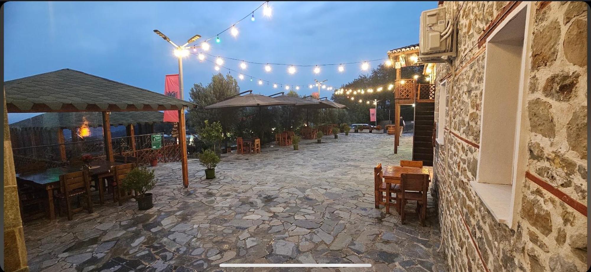 Hotel Keshtjella Xhabeqos