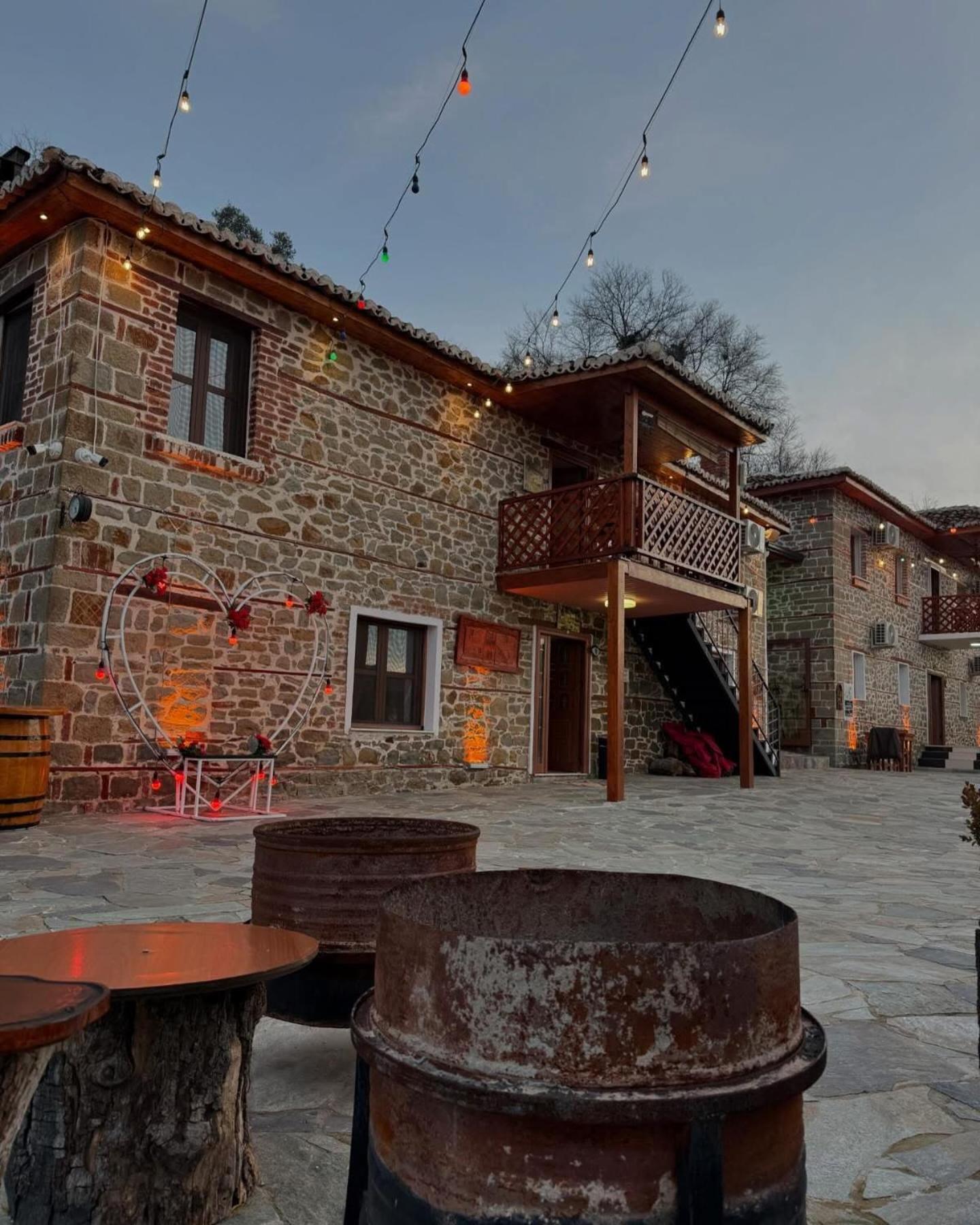 Keshtjella Xhabeqos Hotel 4*